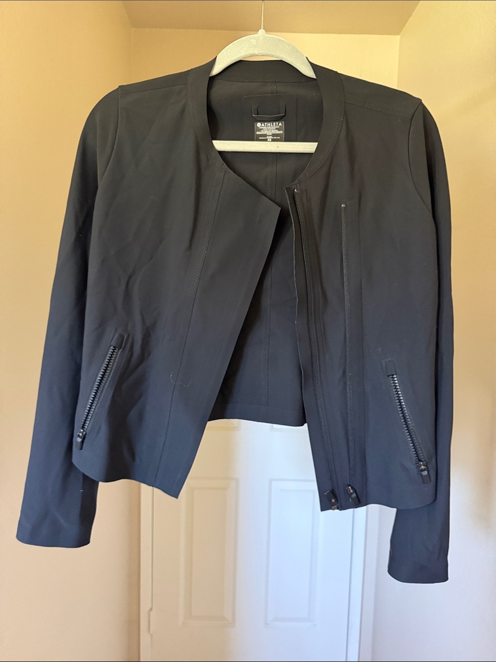 Athleta Black Women's Cropped Zip Moto Jacket
